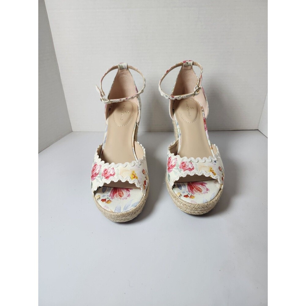 Bandolino Floral Wedge Sandal Size 10 M